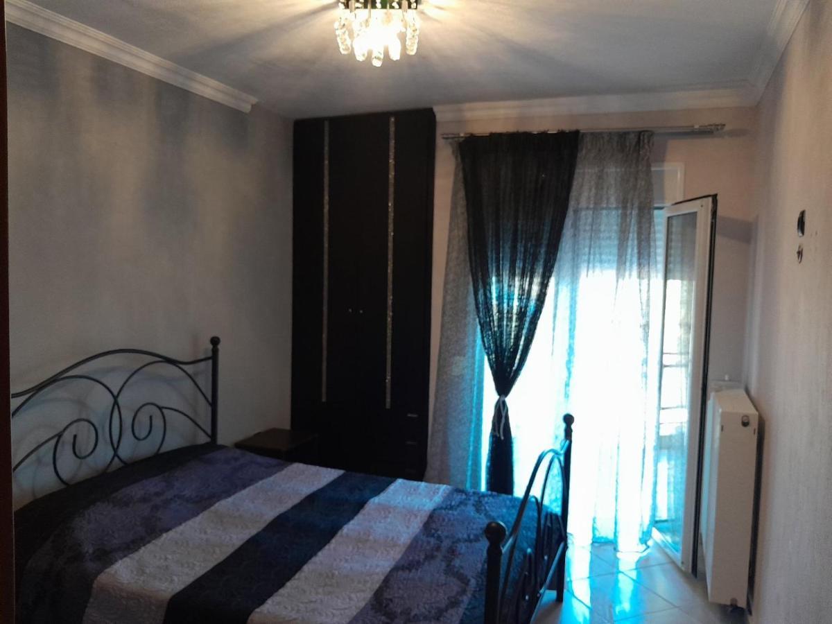 Sam Apartment Nea Kallikrateia Bagian luar foto